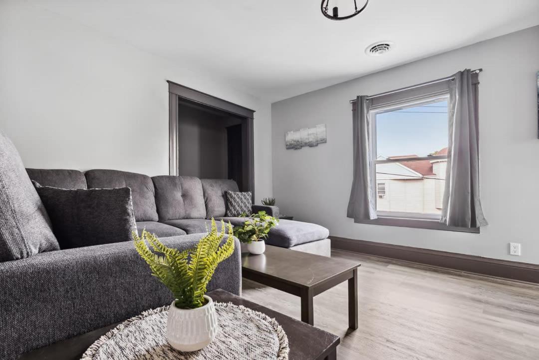 Spacious 6Br 2Ba Minutes For The Falls & Casino Niagara Falls Exteriér fotografie