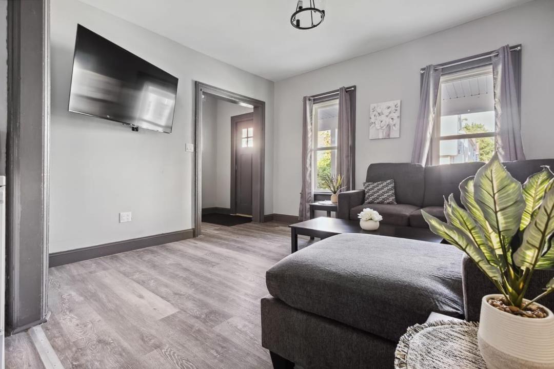 Spacious 6Br 2Ba Minutes For The Falls & Casino Niagara Falls Exteriér fotografie