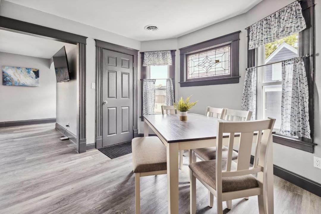 Spacious 6Br 2Ba Minutes For The Falls & Casino Niagara Falls Exteriér fotografie
