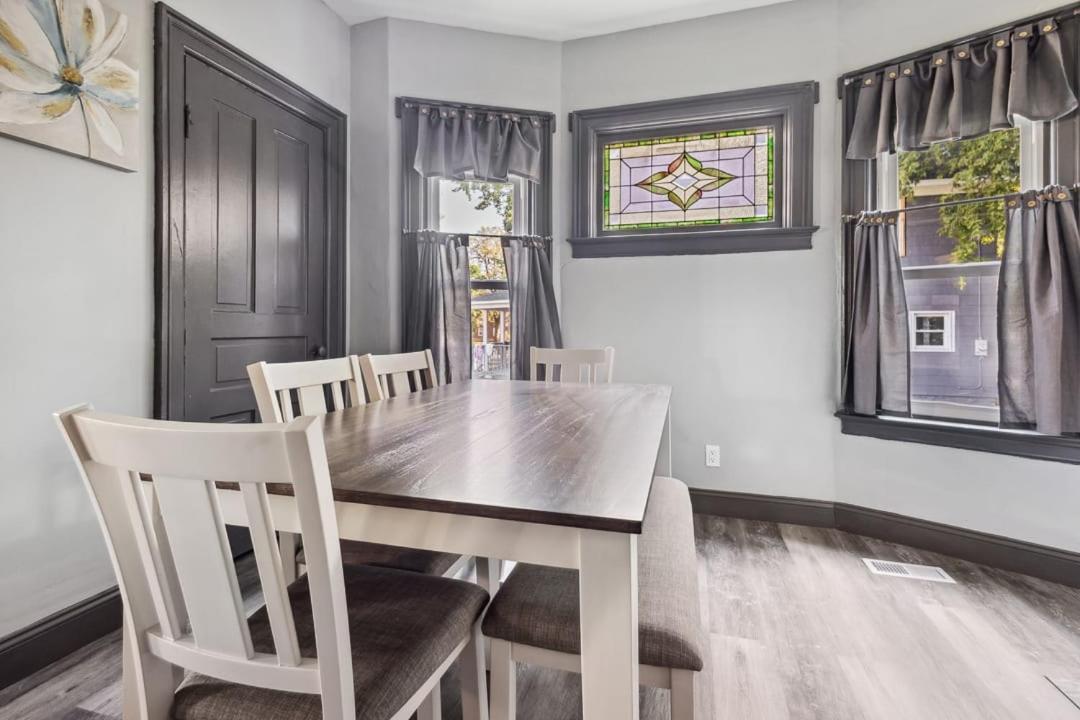 Spacious 6Br 2Ba Minutes For The Falls & Casino Niagara Falls Exteriér fotografie