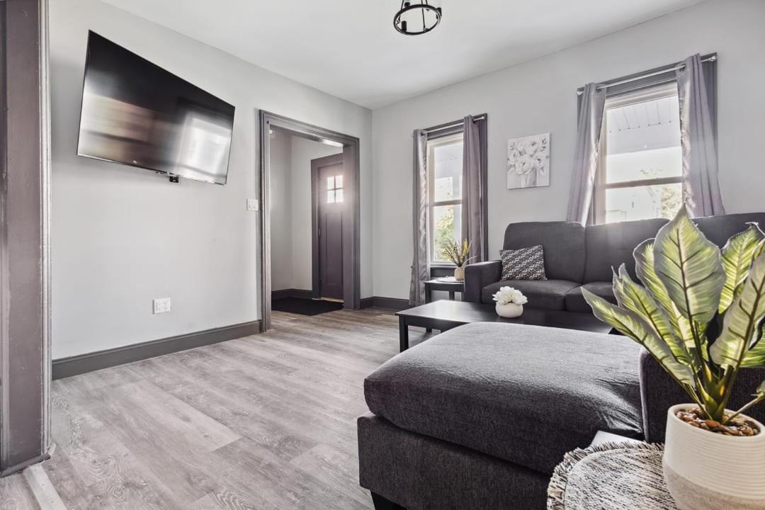 Spacious 6Br 2Ba Minutes For The Falls & Casino Niagara Falls Exteriér fotografie